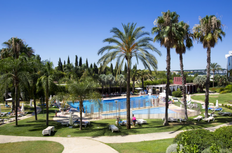 ☀️ Sommerferien NRW-Deal: Spanien ab nur 529 € inkl. Flug & 4* Hotel! 🏖️✈️